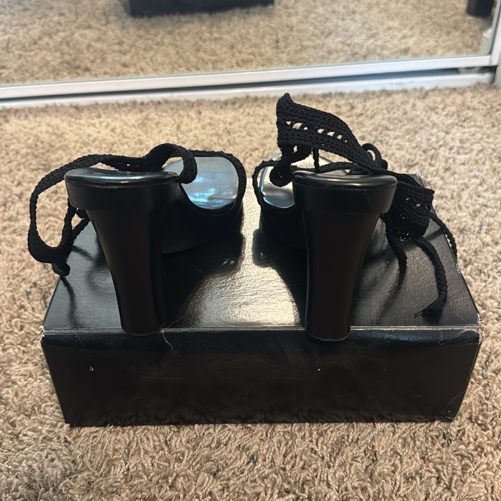 Vintage Colin Stuart Black Lace-Up Heels - Picture 3 of 8
